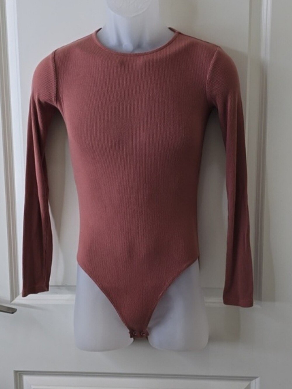 Forever 21 Women’s Long Sleeve Ribbed Bodysuit Sweater - Rose Taupe Size Small